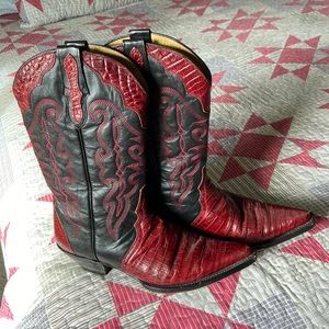 Nice pair of cowboy boots!